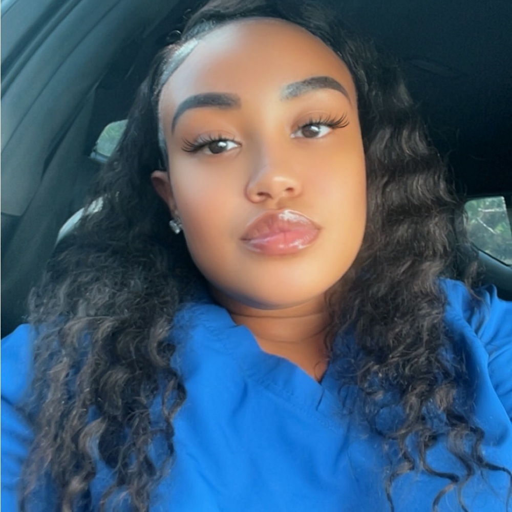 Meet your Posher, Shereika